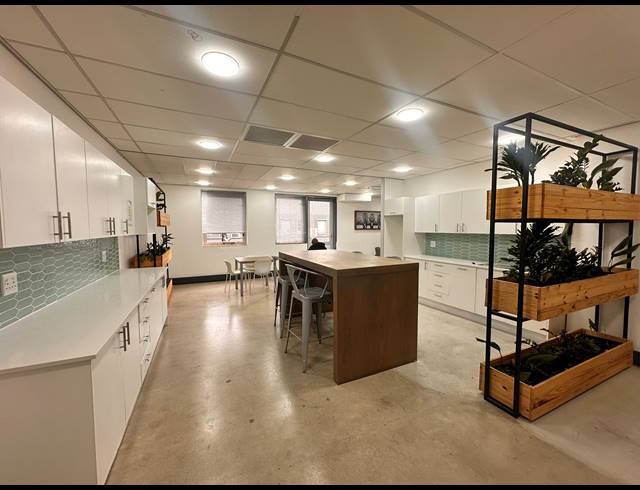 9.90M² OFFICE TO LET IN ROSEBANK